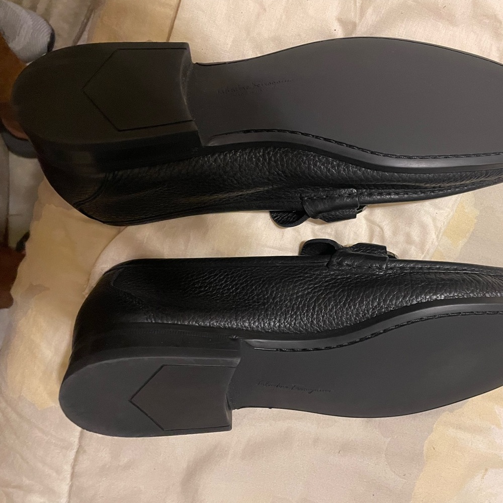 Leather shoes like new
